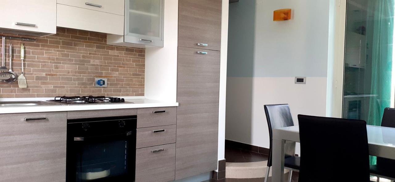 8 Via V. Monti Villa Loiri Porto San Paolo Екстериор снимка
